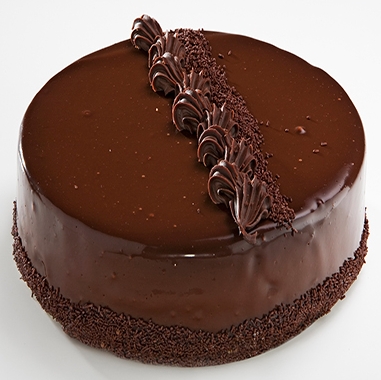 Usta Ellerden 6–9 Kişilik Çikolatalı Yaş Pasta